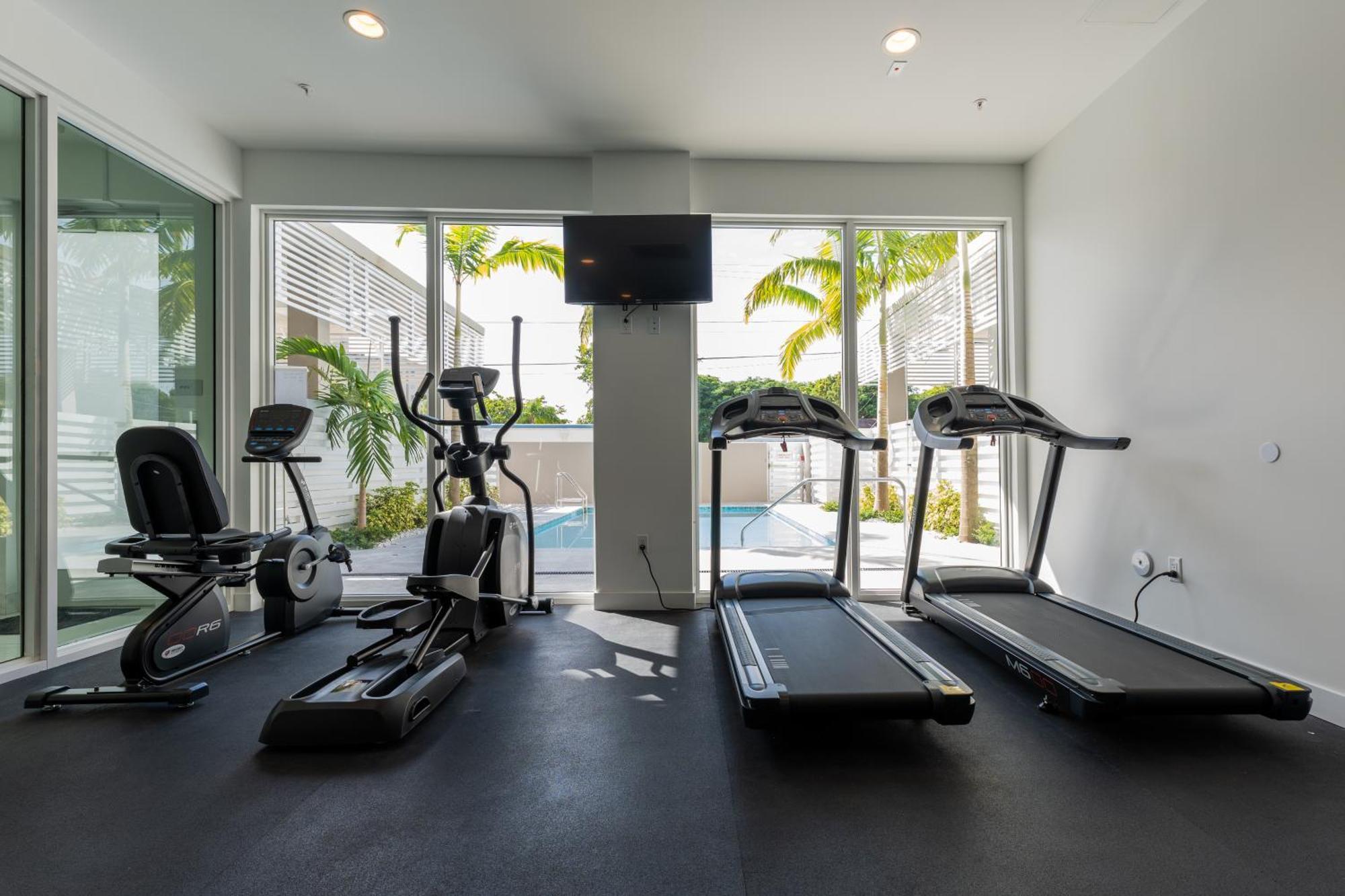 Miami Wood Apart Hotel New 2024 - Private Terrace - Free Garage - Beach 5 Min Hollywood Dış mekan fotoğraf